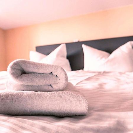 Mit Meerblick Und Balkon, Gratis Nutzung Vom Ahoi Erlebnisbad Und Sauna In Sellin - Meeresblick Fewo 29 奥斯特巴德·哥伦 外观 照片