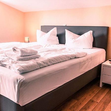 Mit Meerblick Und Balkon, Gratis Nutzung Vom Ahoi Erlebnisbad Und Sauna In Sellin - Meeresblick Fewo 29 奥斯特巴德·哥伦 外观 照片