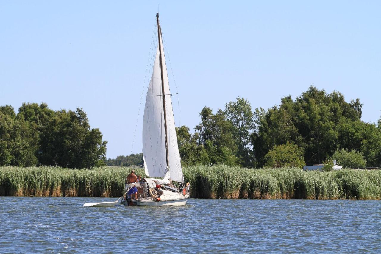 Mit Meerblick Und Balkon, Gratis Nutzung Vom Ahoi Erlebnisbad Und Sauna In Sellin - Meeresblick Fewo 29 奥斯特巴德·哥伦 外观 照片
