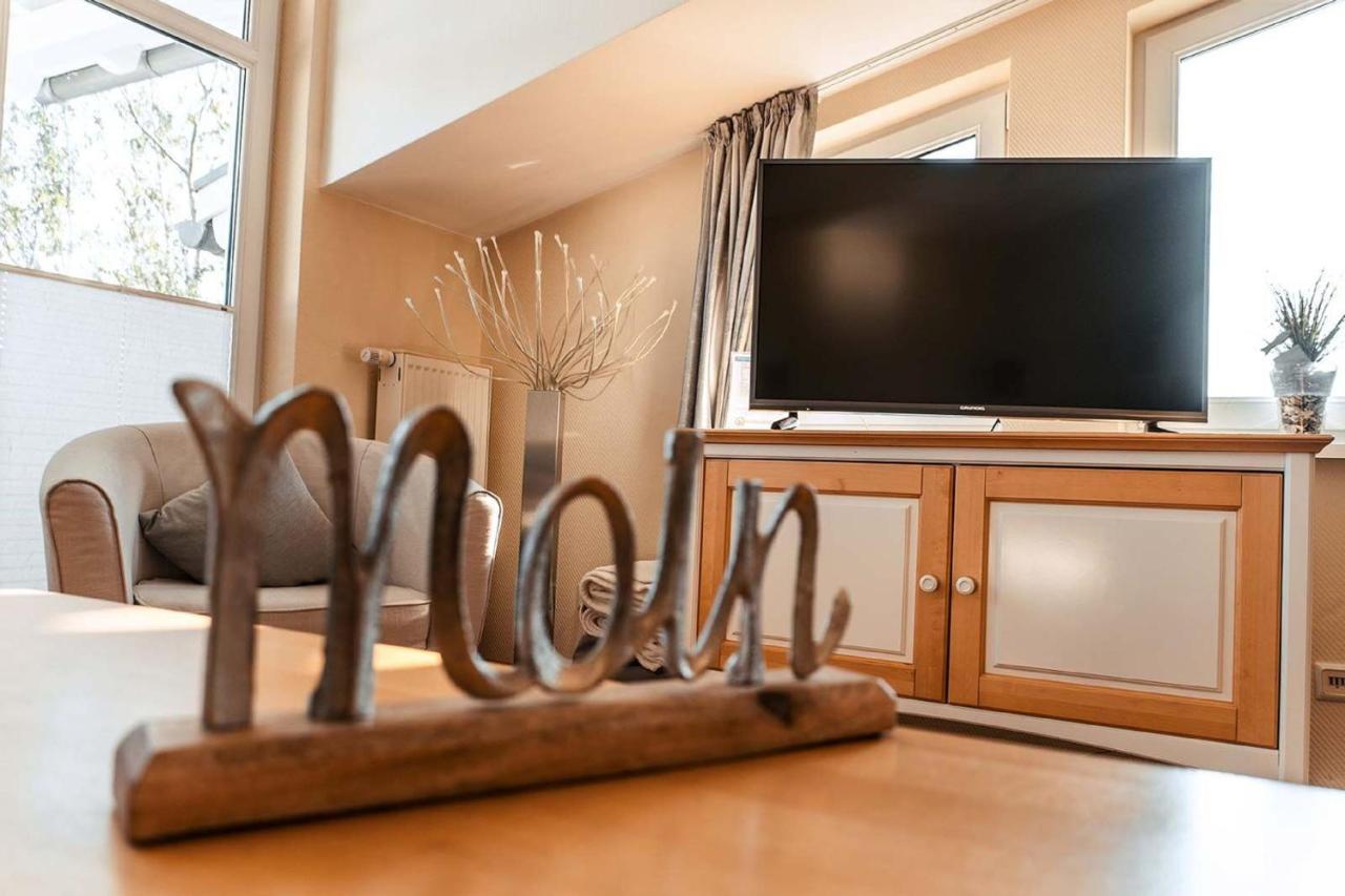 Mit Meerblick Und Balkon, Gratis Nutzung Vom Ahoi Erlebnisbad Und Sauna In Sellin - Meeresblick Fewo 29 奥斯特巴德·哥伦 外观 照片