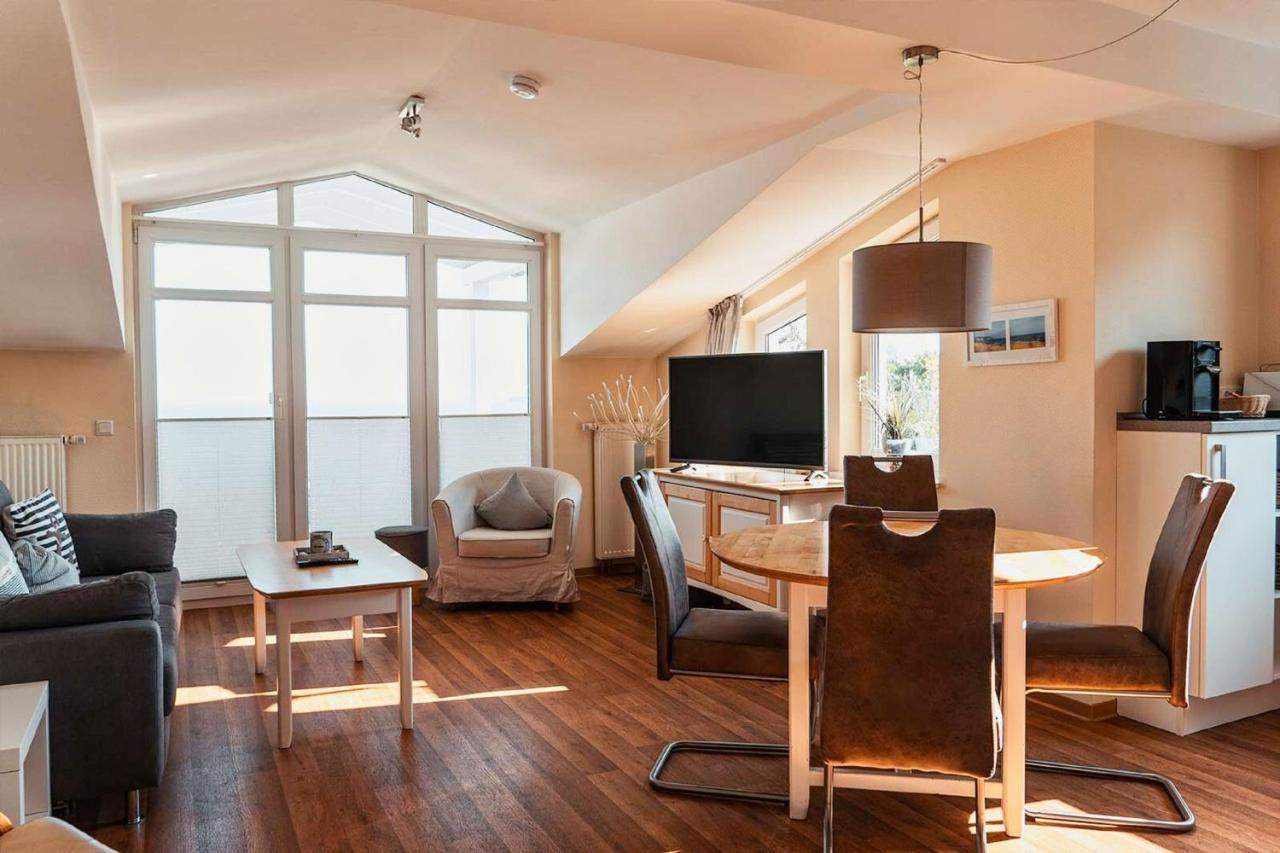 Mit Meerblick Und Balkon, Gratis Nutzung Vom Ahoi Erlebnisbad Und Sauna In Sellin - Meeresblick Fewo 29 奥斯特巴德·哥伦 外观 照片